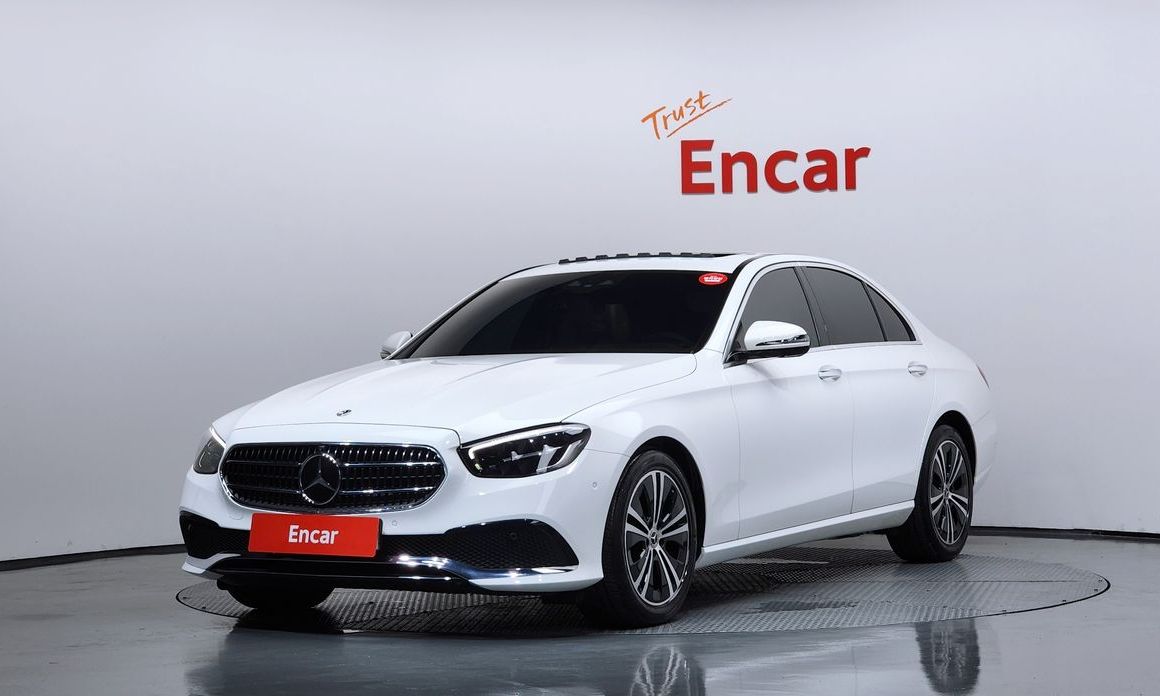 Mercedes-Benz E-Class 2022