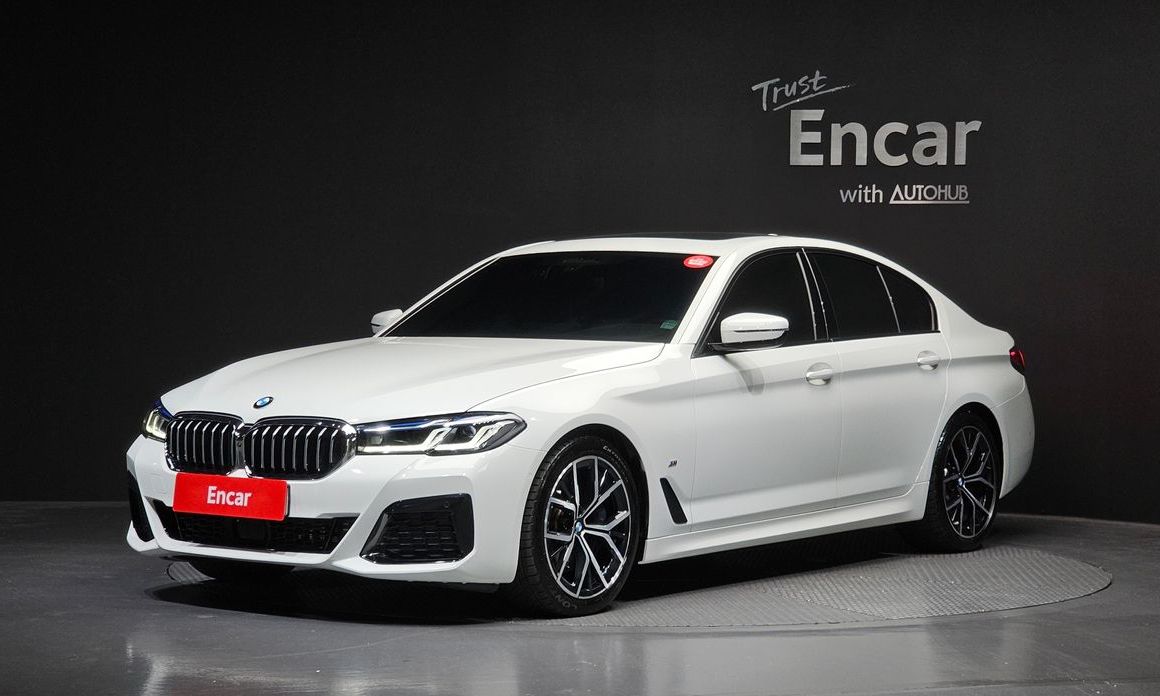 BMW 5-Series 2023