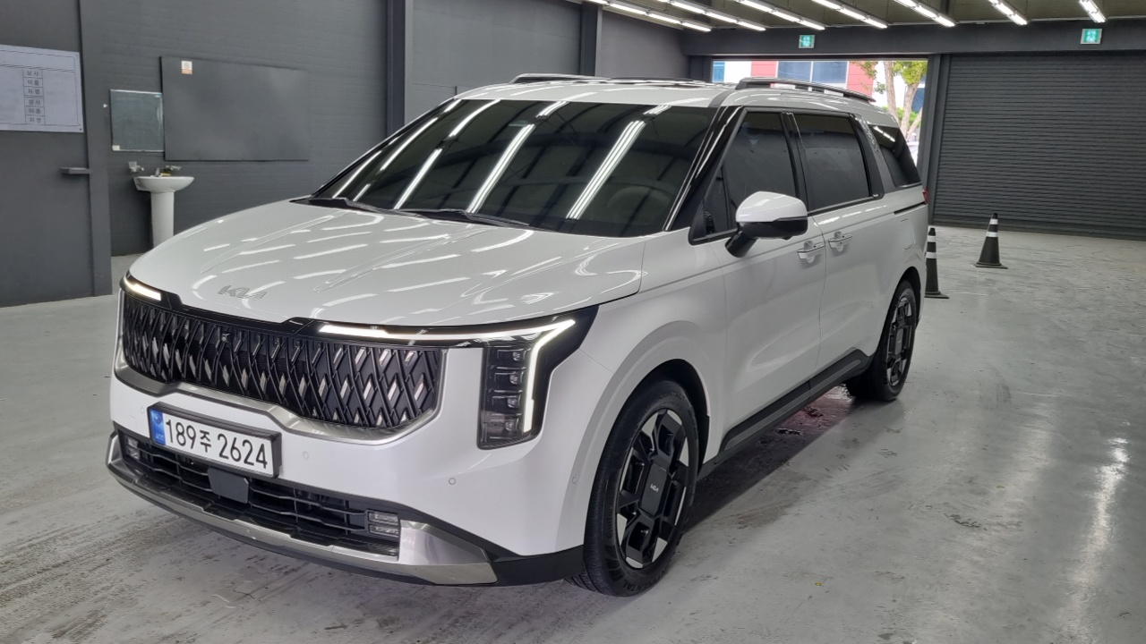 Kia Canival 2025