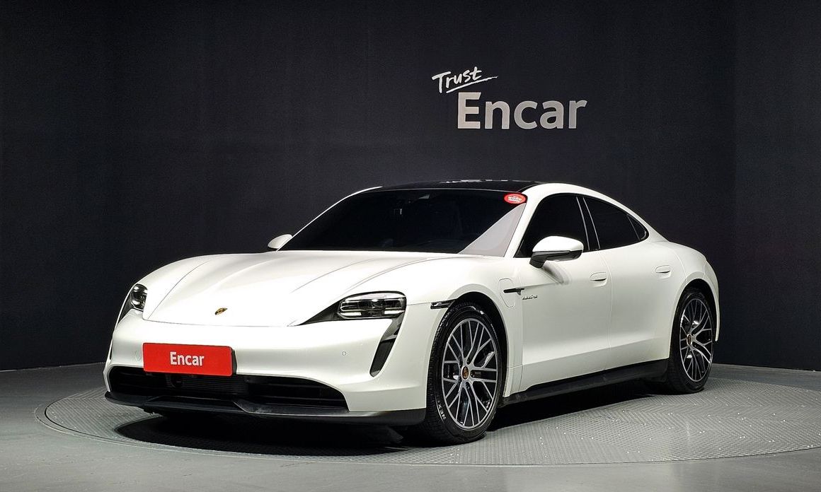 Porsche Taycan 2023