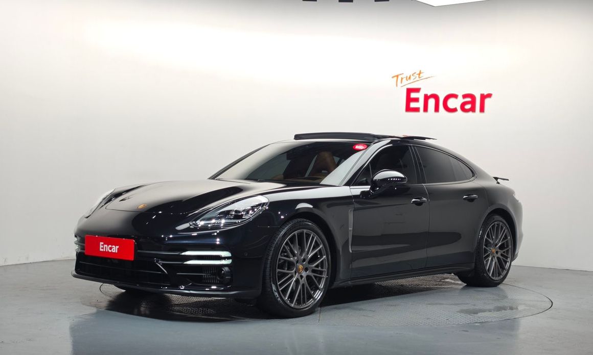 Porsche Panamera 2023