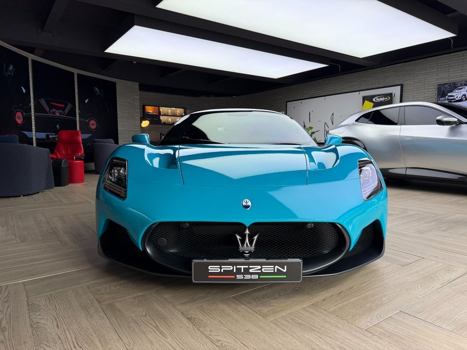 Maserati MC20 2022
