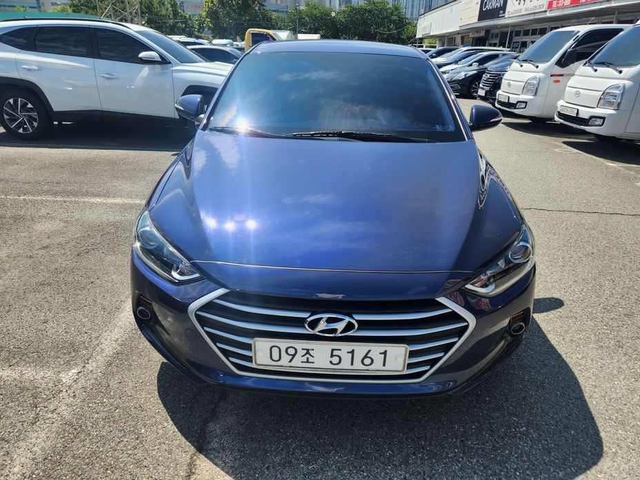 Hyundai AVANTE 2017