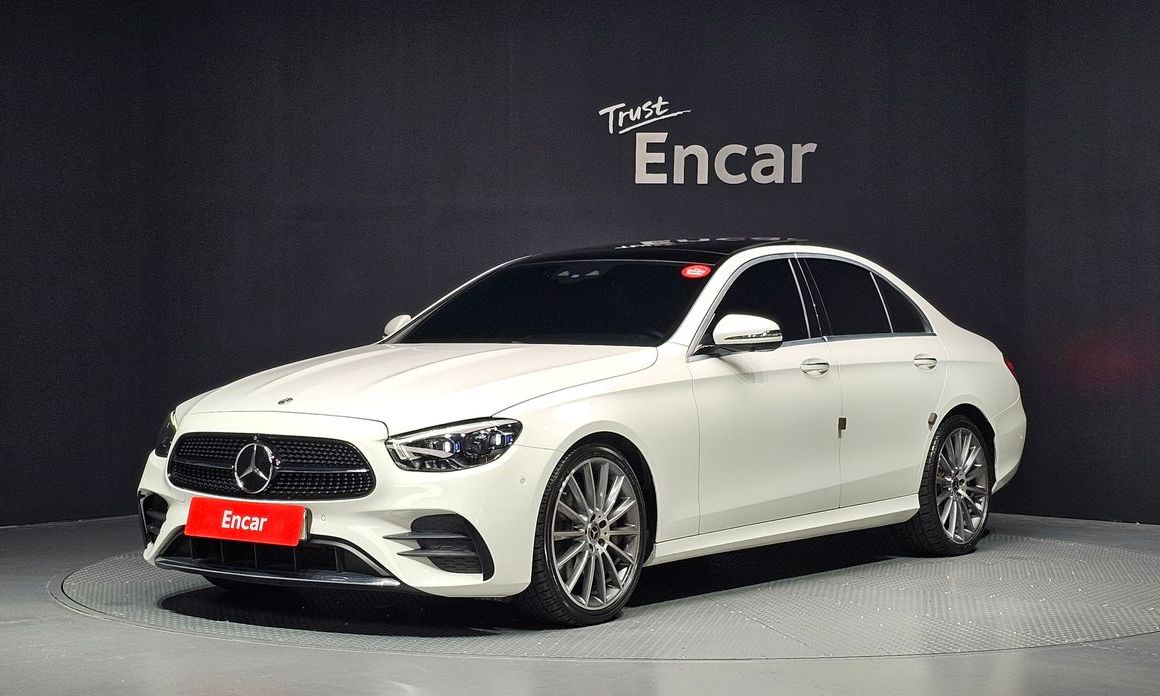Mercedes-Benz E-Class 2022