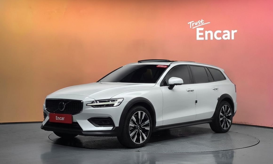 Volvo V60 2024