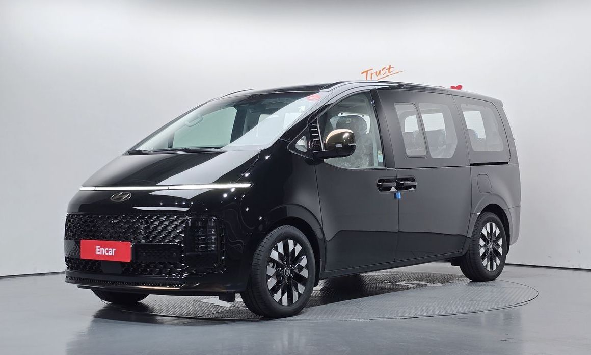 Hyundai Staria 2025