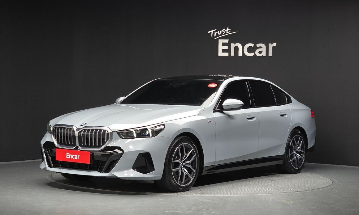 BMW 5-Series 2025