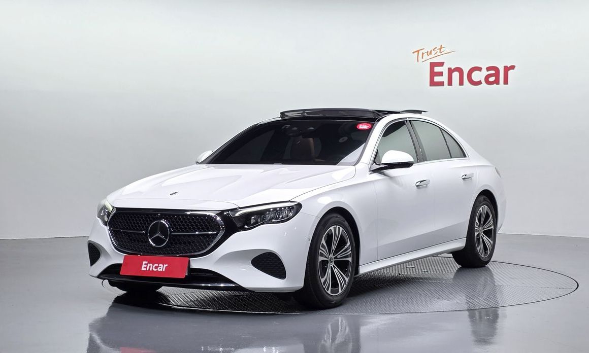 Mercedes-Benz E-Class 2024