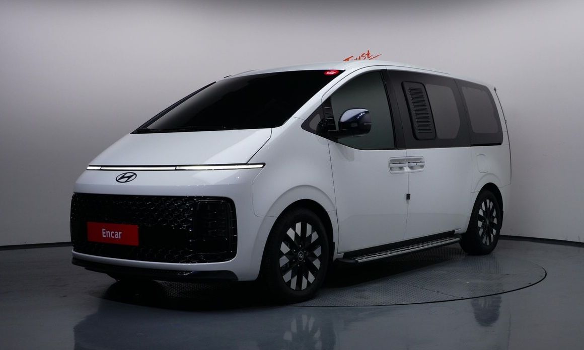 Hyundai Staria 2025