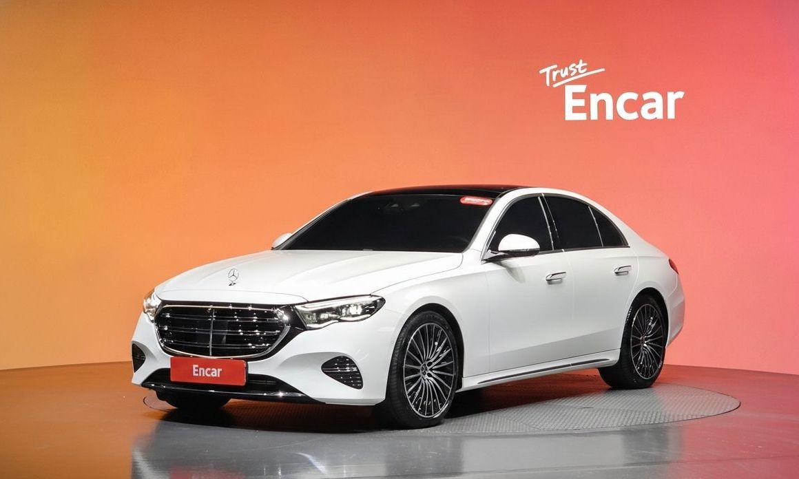 Mercedes-Benz E-Class 2024