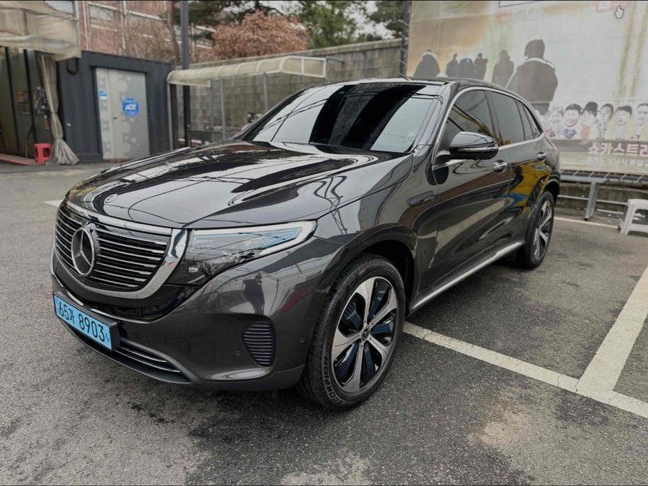 Mercedes-Benz EQC 2020
