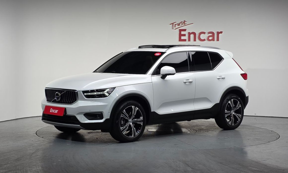 Volvo XC40 2021