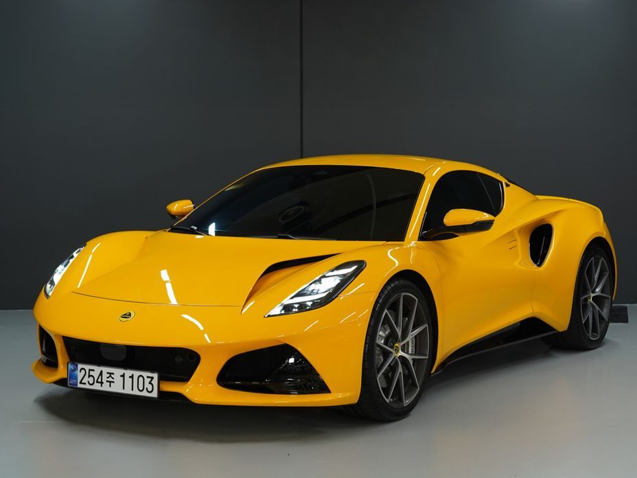 Lotus Emira 2024