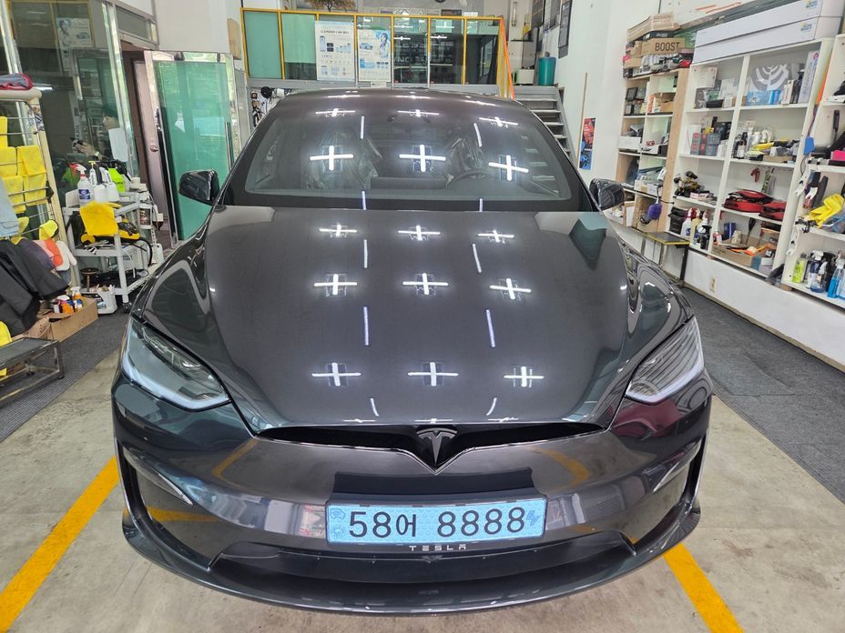 Tesla Model X 2026