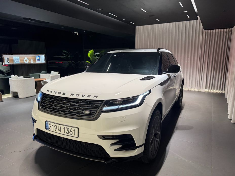 Land Rover Range Rover Velar 2026
