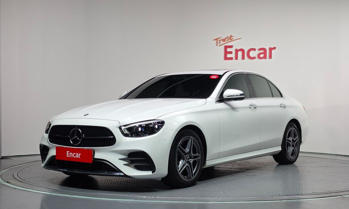 Mercedes-Benz E-Class 2023