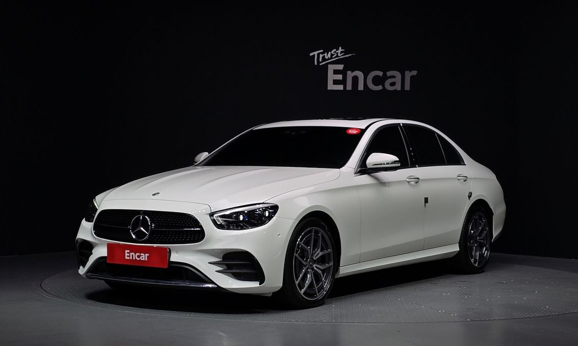 Mercedes-Benz E-Class 2023