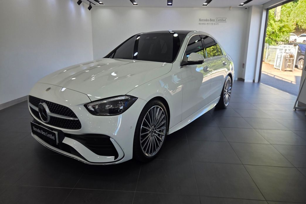 Mercedes-Benz C-Class 2024