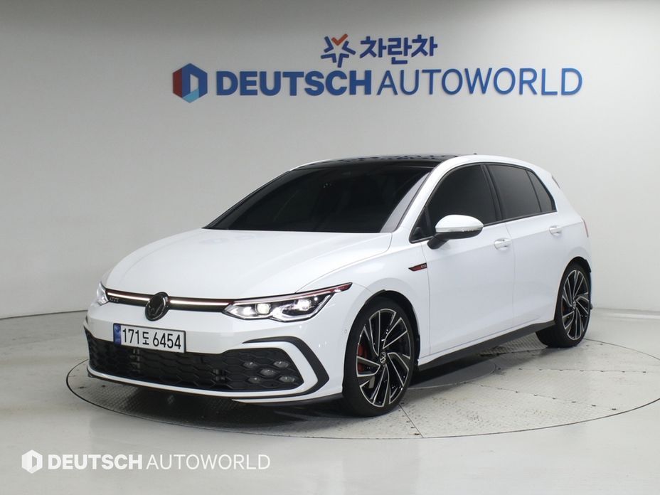 Volkswagen Golf 2024