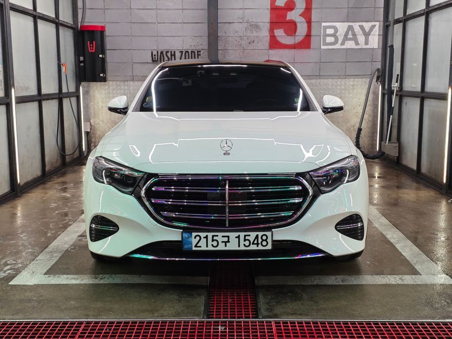 Mercedes-Benz E-Class 2024