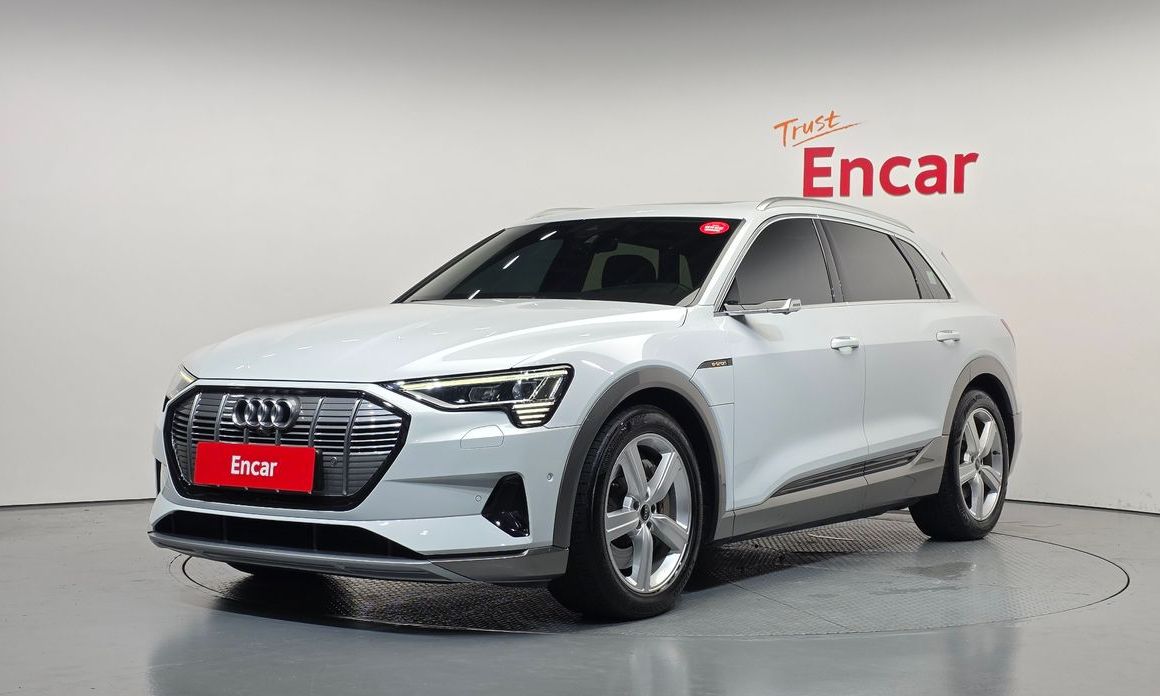 Audi e-tron 2022
