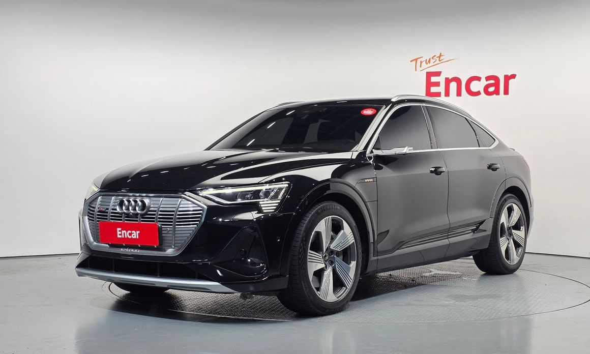 Audi e-tron 2022