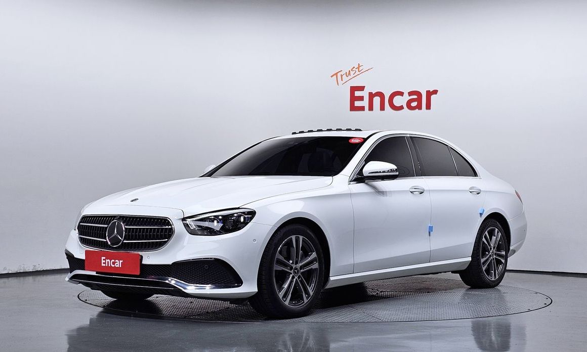 Mercedes-Benz E-Class 2021