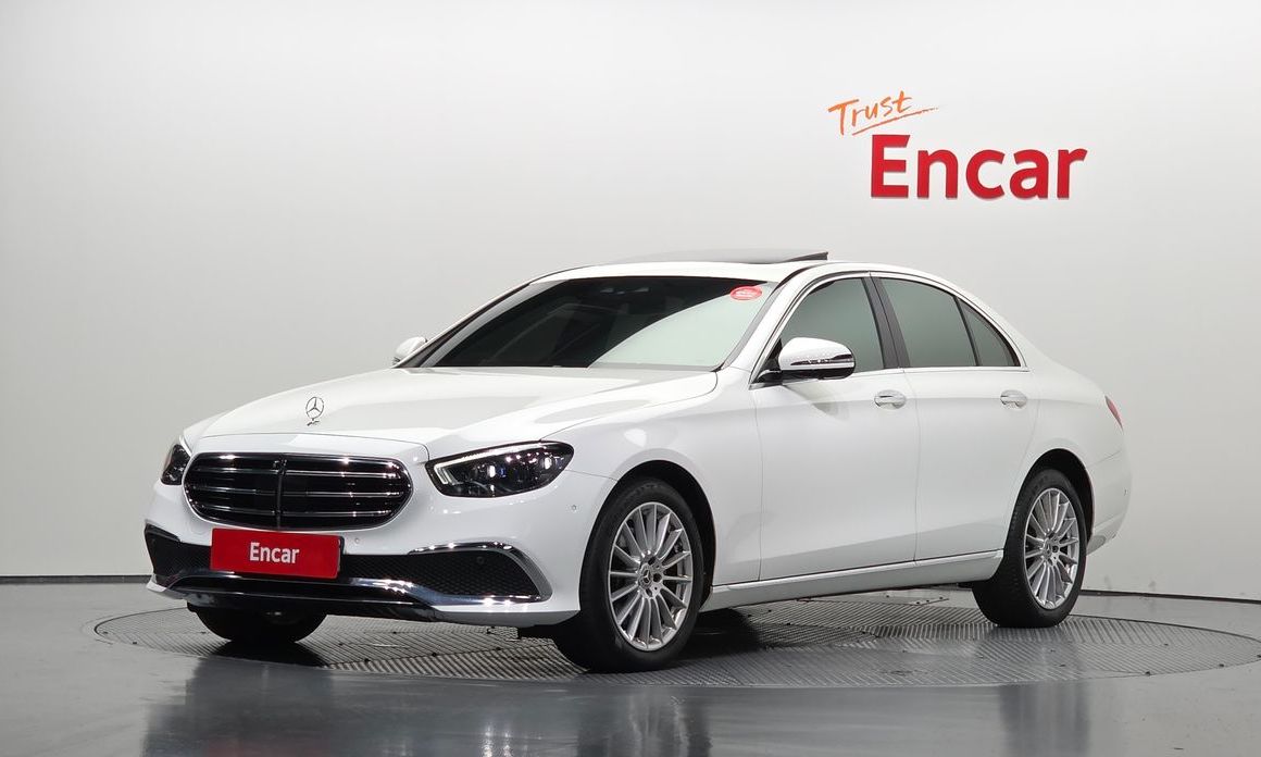 Mercedes-Benz E-Class 2023