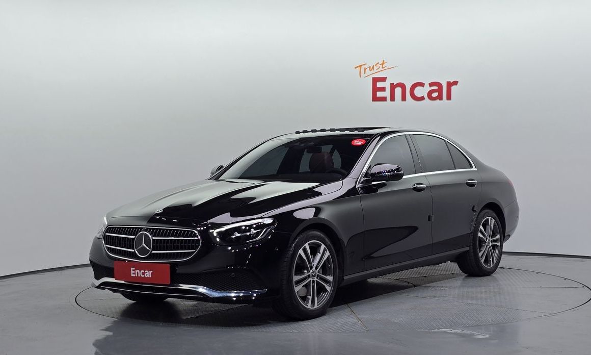 Mercedes-Benz E-Class 2023