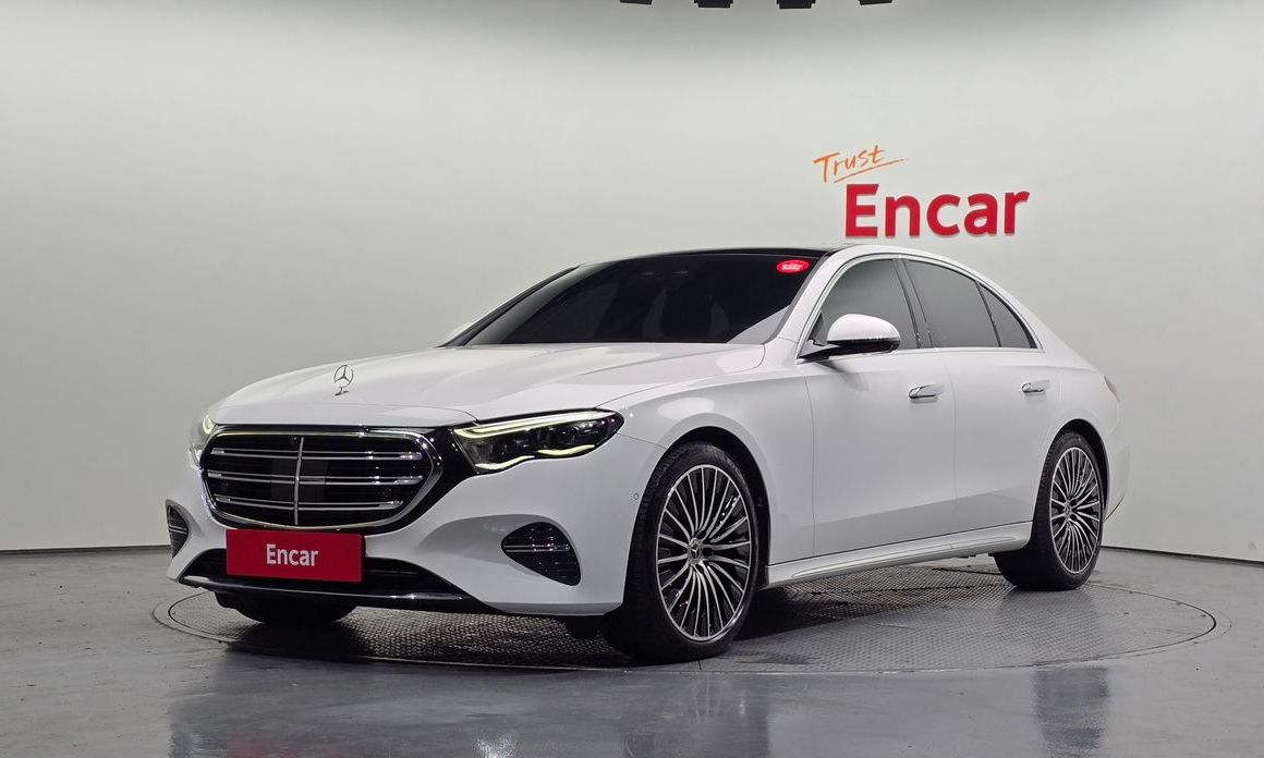 Mercedes-Benz E-Class 2024