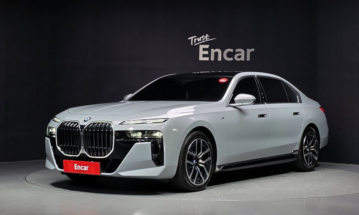 BMW 7-Series 2025