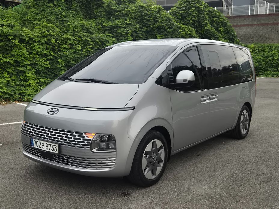 Hyundai Staria 2025
