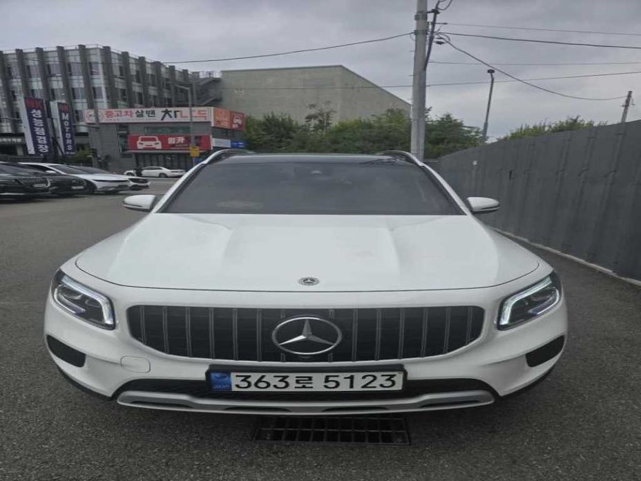 Mercedes-Benz GLB-Class 2021