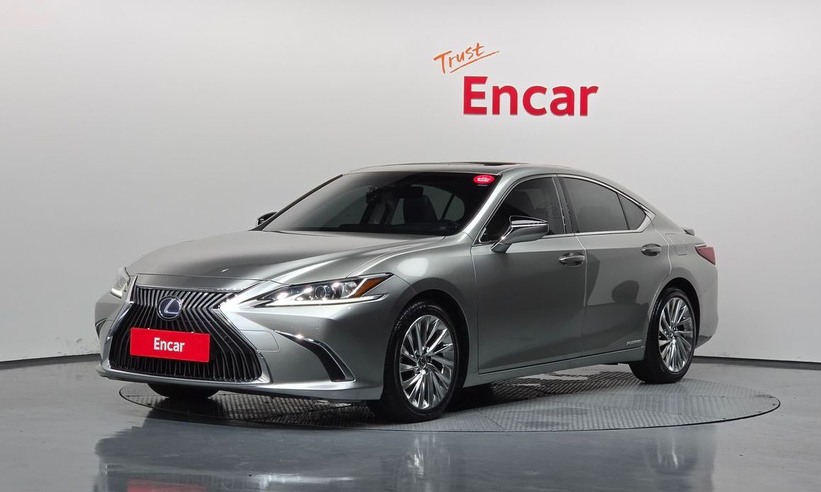 Lexus ES 2021