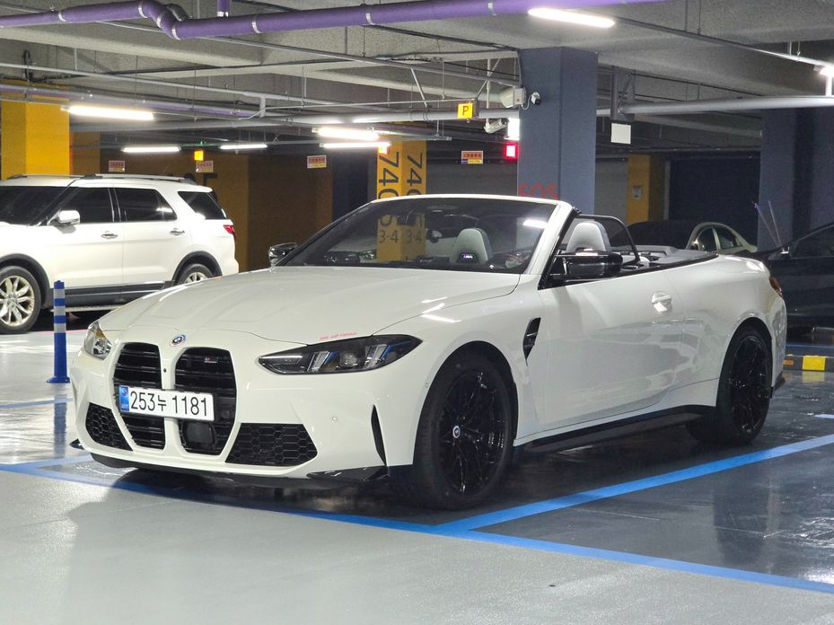 BMW M4 2025