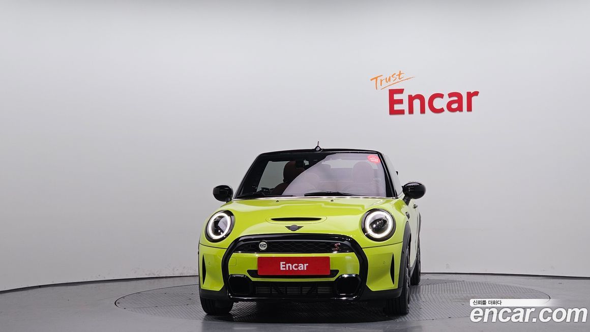 Mini Cooper Convertible 2022