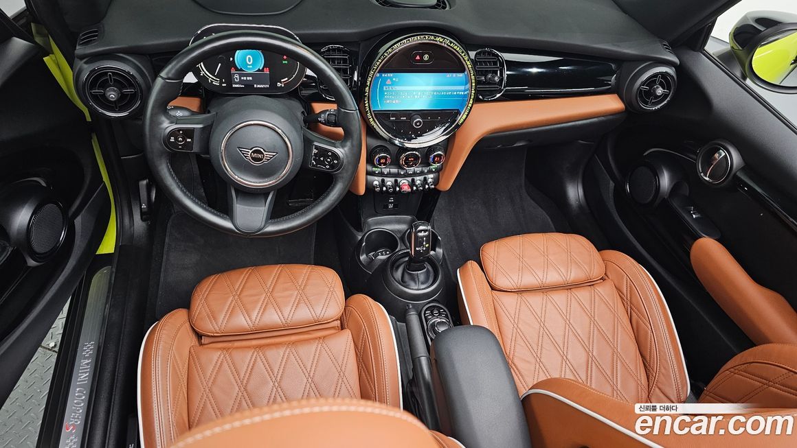 Mini Cooper Convertible 2022