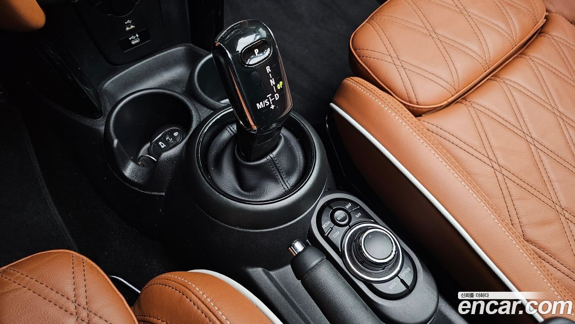 Mini Cooper Convertible 2022