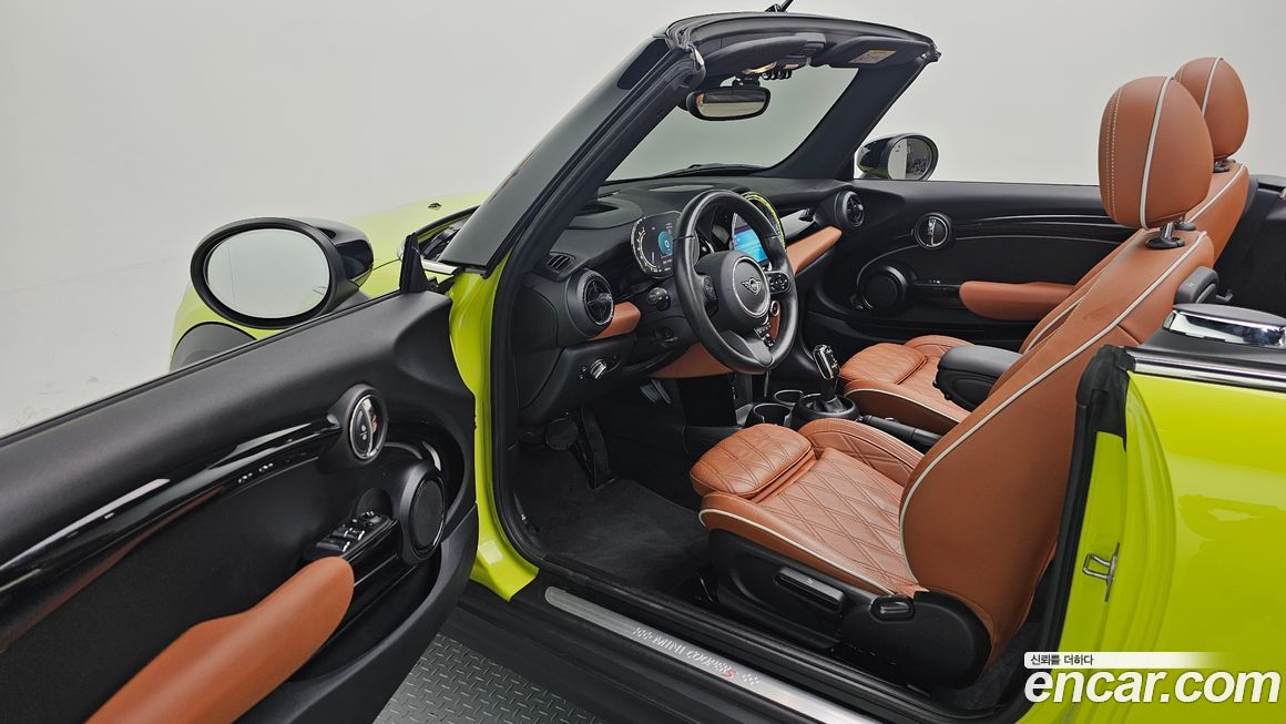 Mini Cooper Convertible 2022