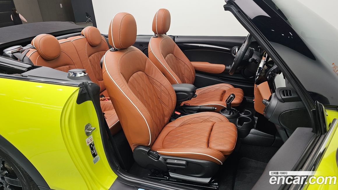 Mini Cooper Convertible 2022