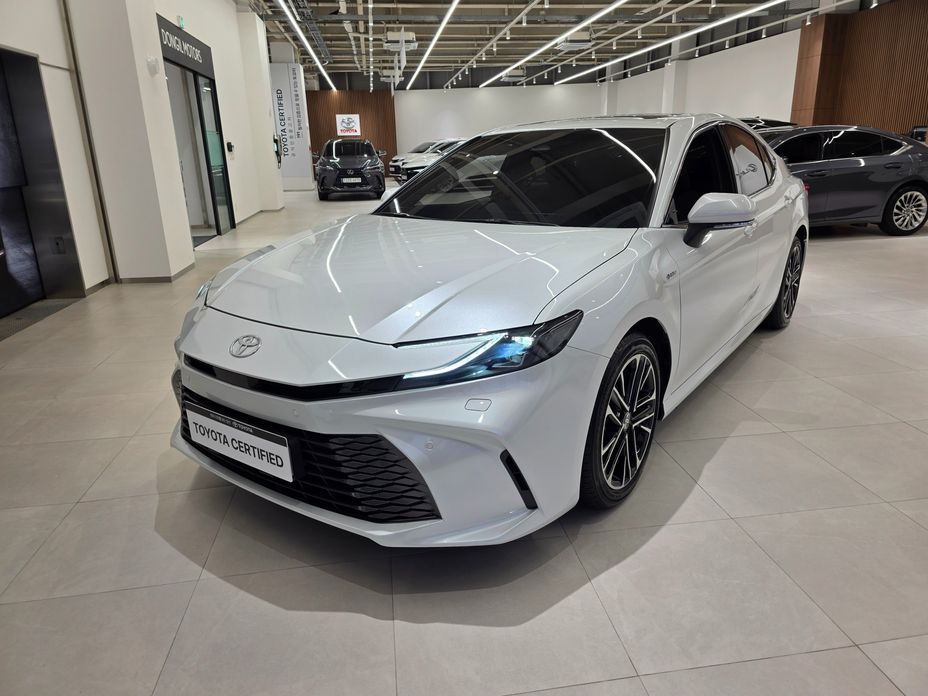 Toyota Camry 2025