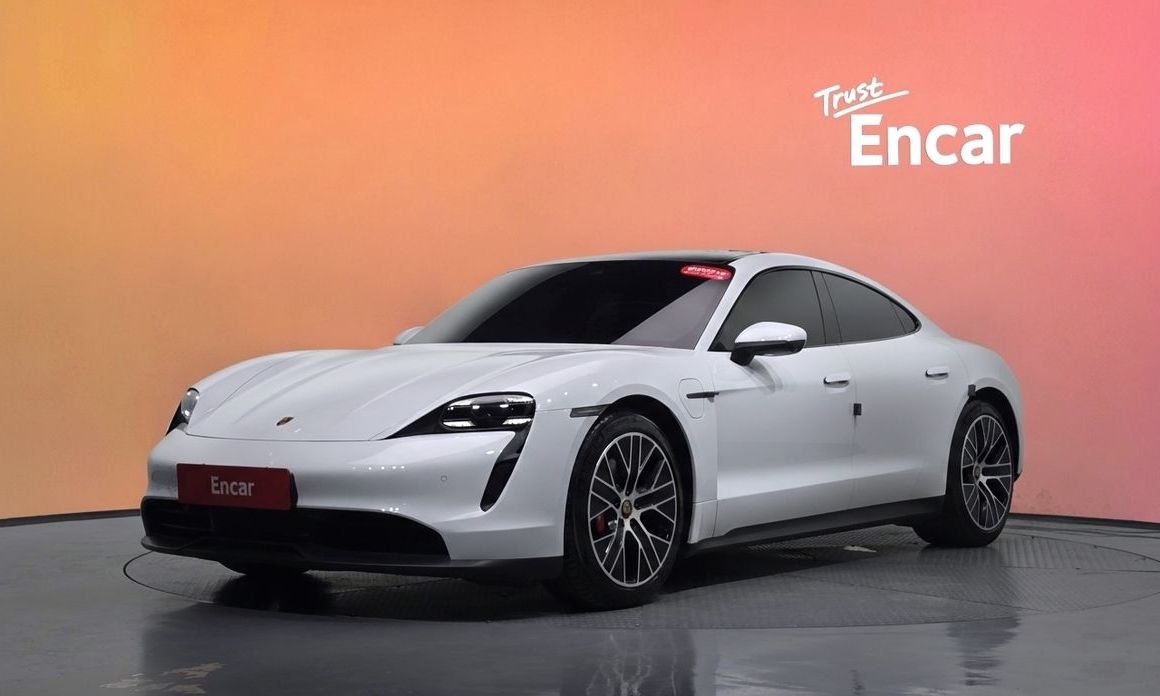 Porsche Taycan 2021
