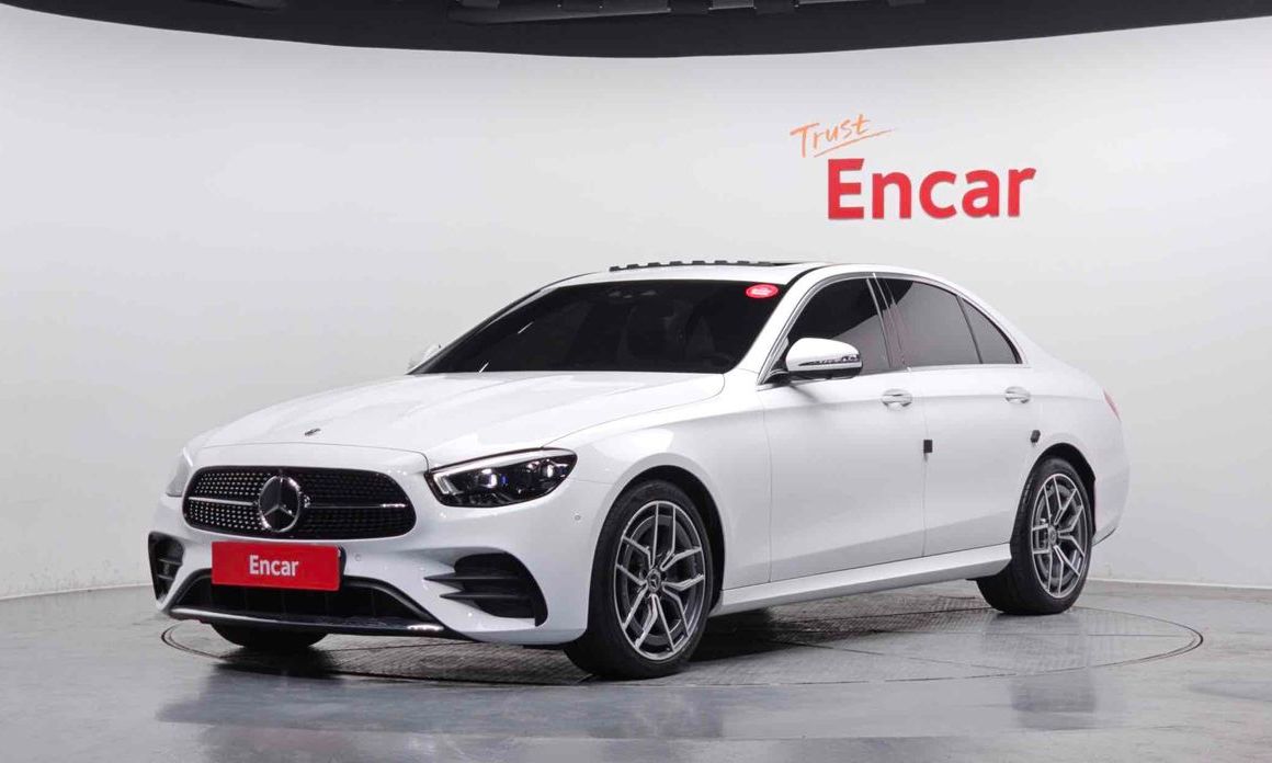 Mercedes-Benz E-Class 2022