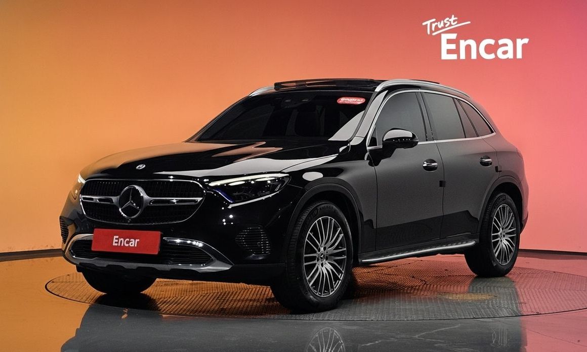 Mercedes-Benz GLC-Class 2023