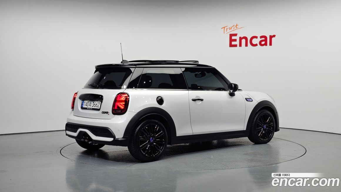 Mini Cooper 2024