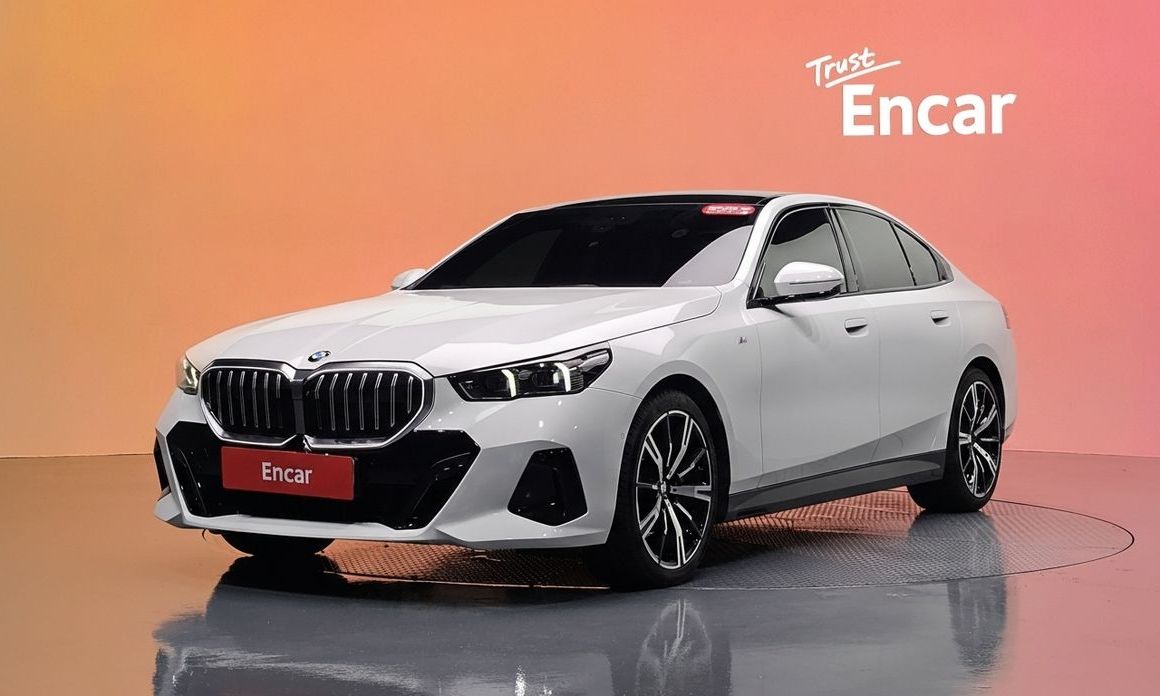 BMW 5-Series 2024