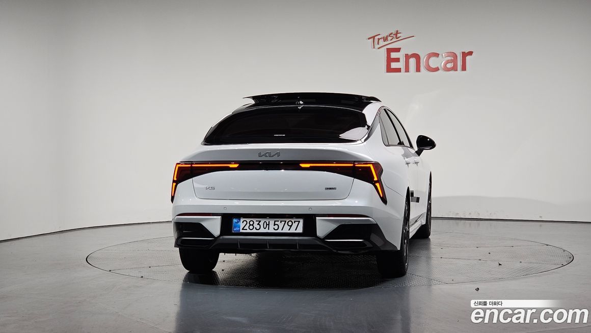 Kia K5 2025