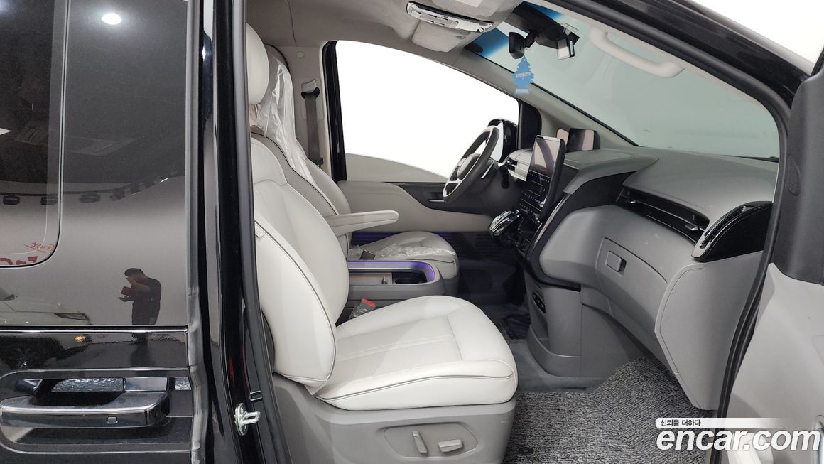 Hyundai Staria 2022