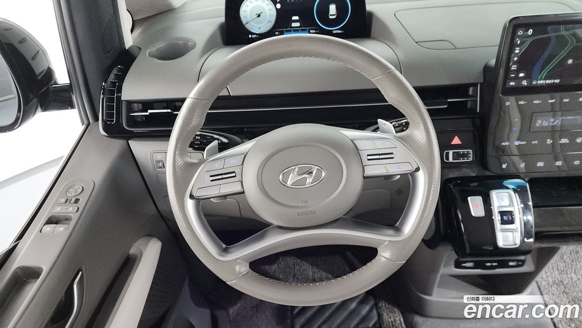 Hyundai Staria 2022