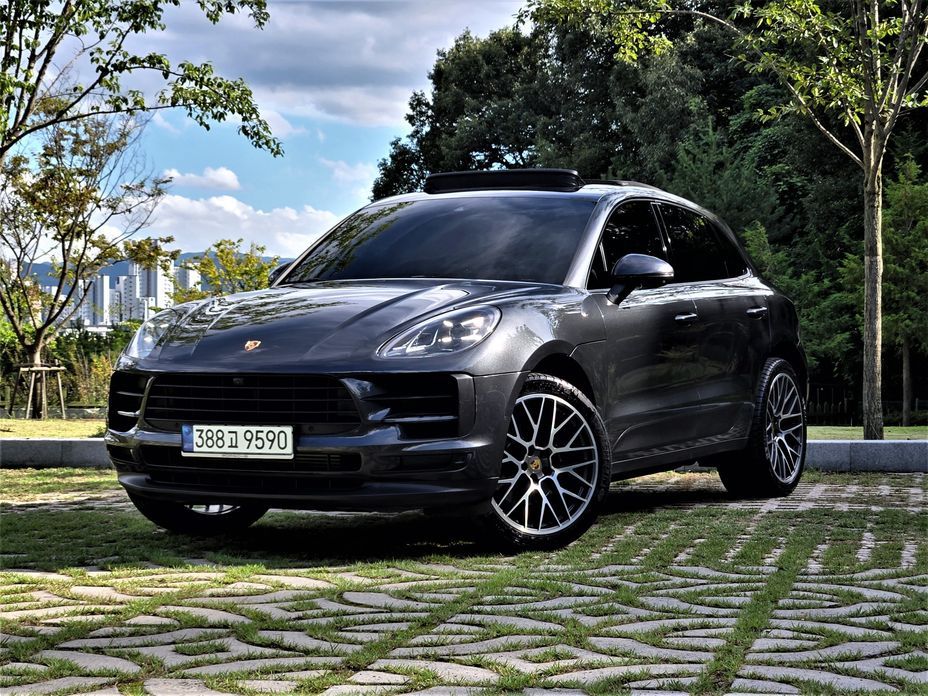 Porsche Macan 2021